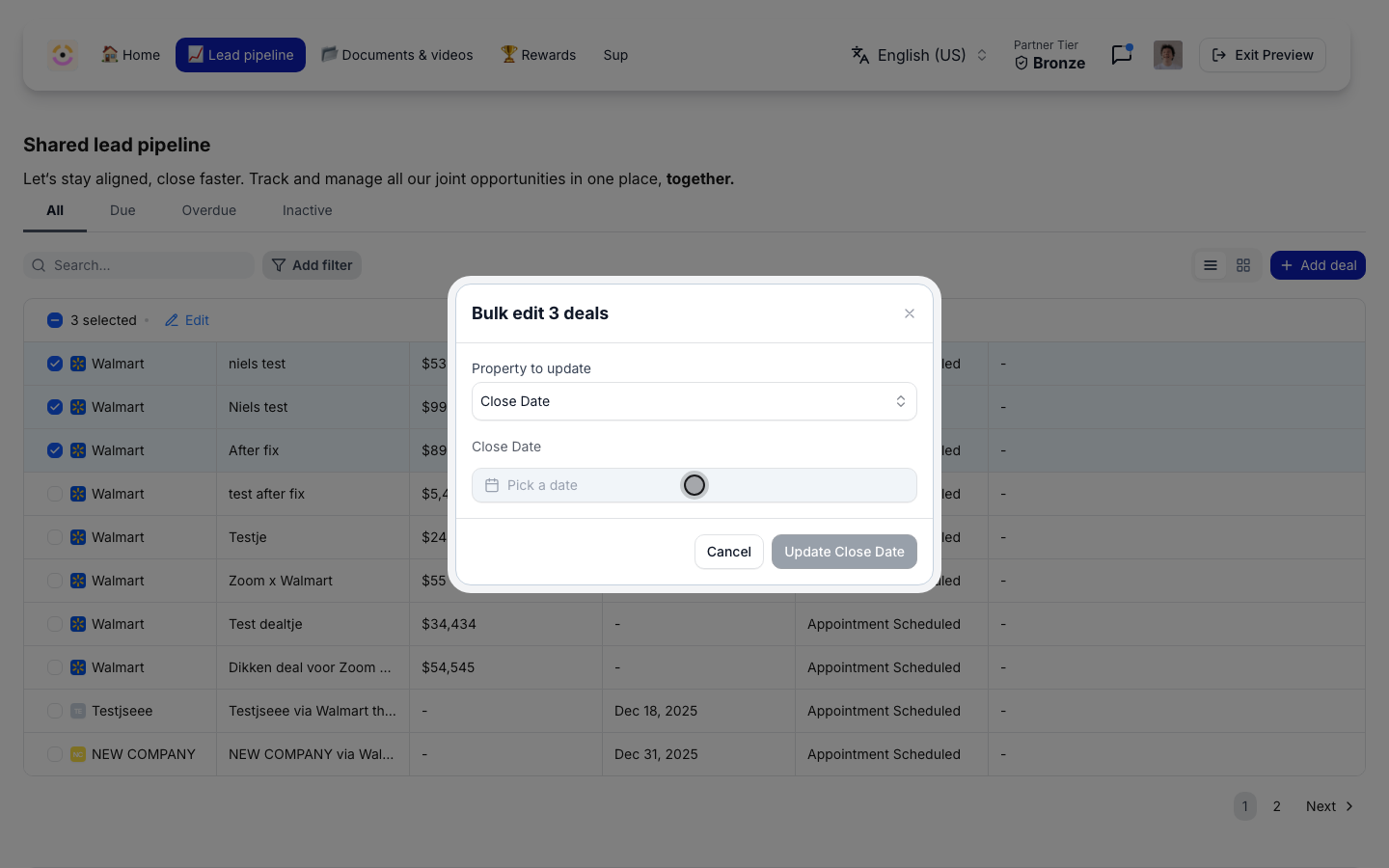 Bulk edit 3 deals, with Close Date picked as the property to update and a date picker for the value.